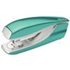 Sešívačka Leitz NeXXt 5502 WOW - 30 listů, ledově modrá