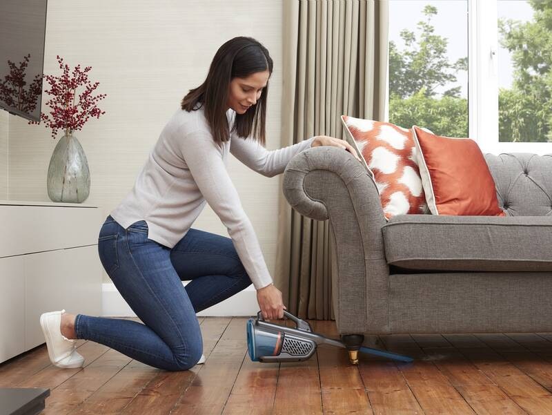 Akumulátorový vysavač Black-Decker Dustbuster SmartTech BHHV320B - obrázek č. 2