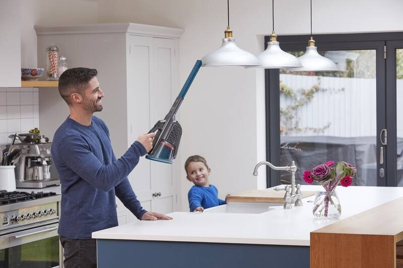 Akumulátorový vysavač Black-Decker Dustbuster SmartTech BHHV320B - obrázek č. 3